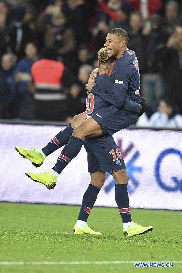 (SP)FRANCE-PARIS-FOOTBALL-LIGUE 1-PARIS SAINT-GERMAIN VS LILLE 