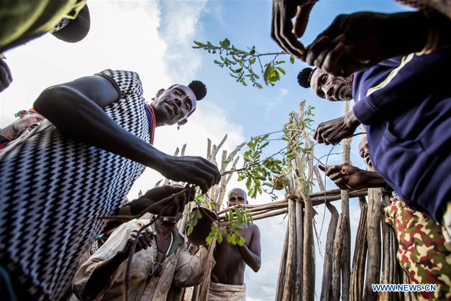 ETHIOPIA-SOUTHERN REGIONAL STATE-HAMER-"BULL JUMPING"
