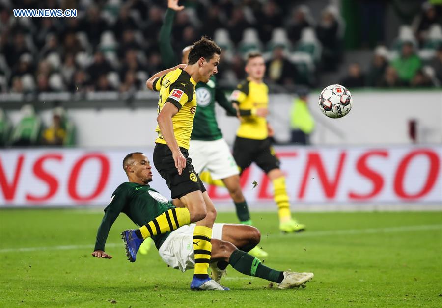 (SP)GERMANY-WOLFSBURG-SOCCER-BUNDESLIGA-WOLFSBURG VS DORTMUND
