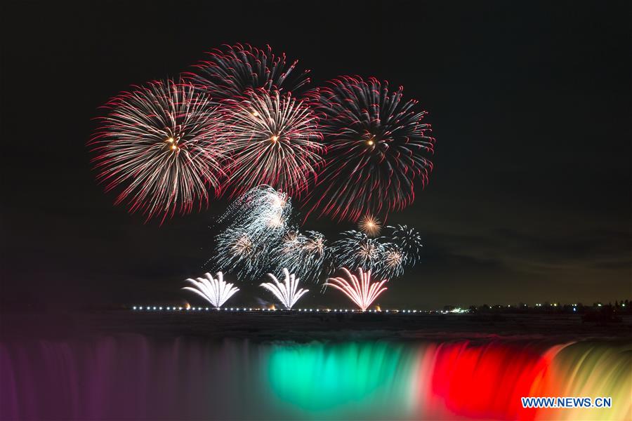 CANADA-NIAGARA FALLS-THE CASCADES OF FIRE-FIREWORKS COMPETITION