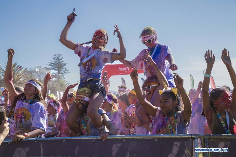 (SP)SOUTH AFRICA-CAPE TOWN-COLOR RUN