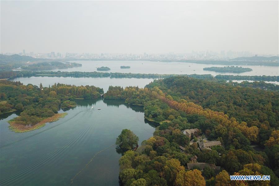 CHINA-ZHEJIANG-HANGZHOU-WEST LAKE-WINTER SCENERY (CN)