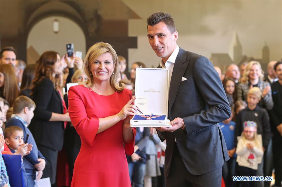 (SP)CROATIA-ZAGREB-FOOTBALL-PRESIDENT-AWARD