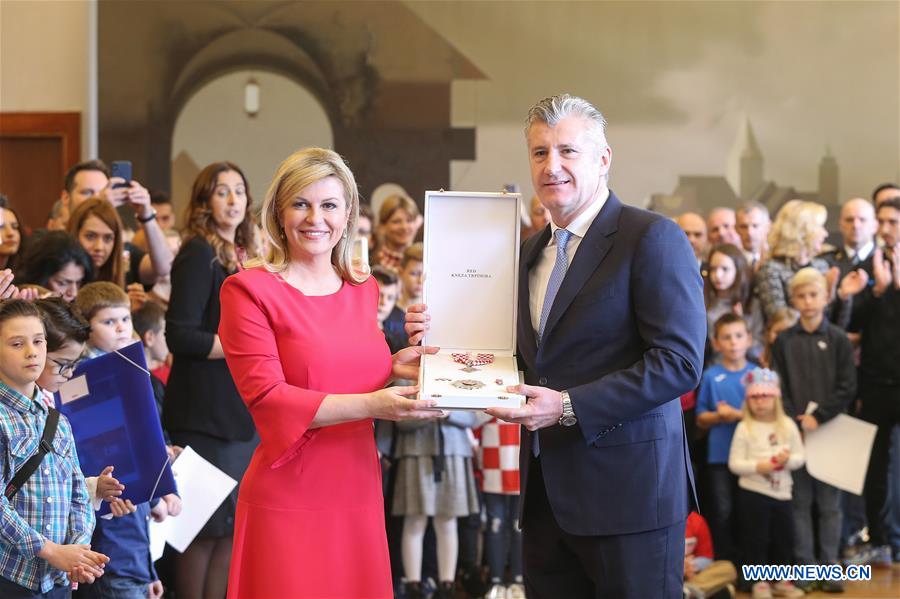 (SP)CROATIA-ZAGREB-FOOTBALL-PRESIDENT-AWARD