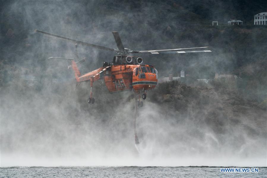 U.S.-THOUSAND OAKS-WILDFIRE