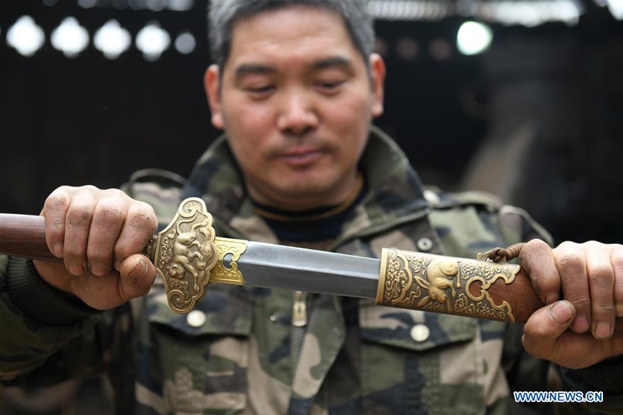#CHINA-HEBEI-BLACKSMITH-SWORD MAKING (CN)