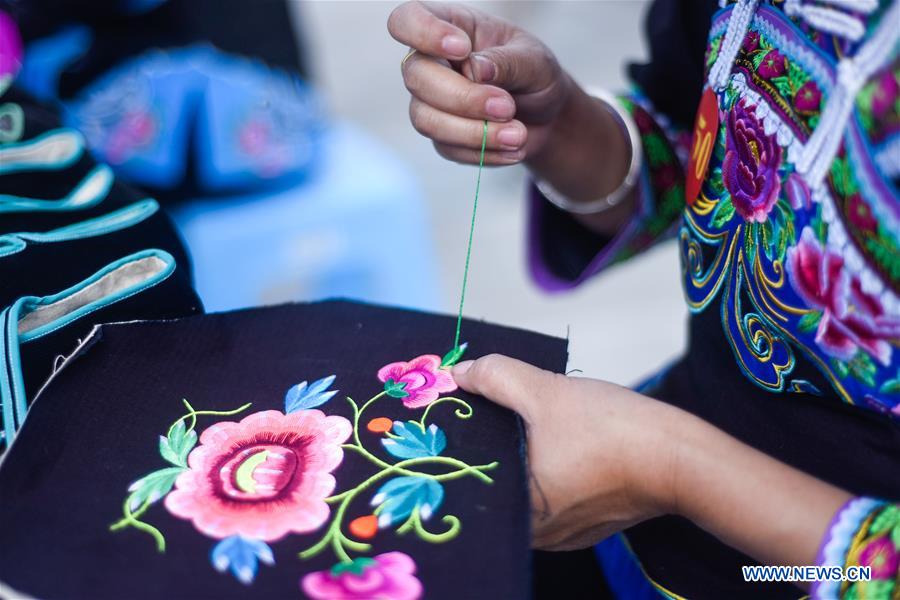 CHINA-GUIZHOU-QIANXINAN-EMBROIDERY-WEAVING-COMPETITION (CN)