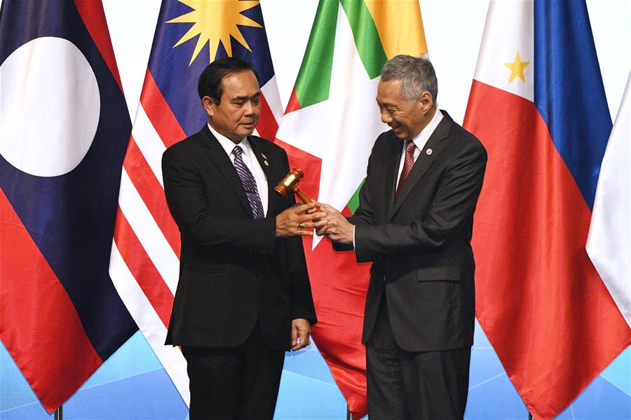 SINGAPORE-ASEAN-SUMMIT-CLOSING CEREMONY