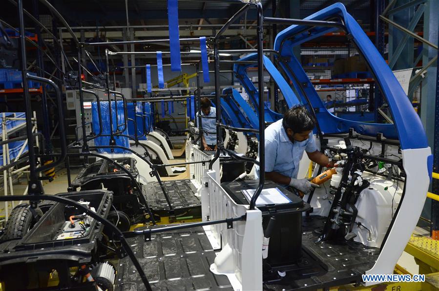 INDIA-BANGALORE-ELECTRIC THREE WHEELER