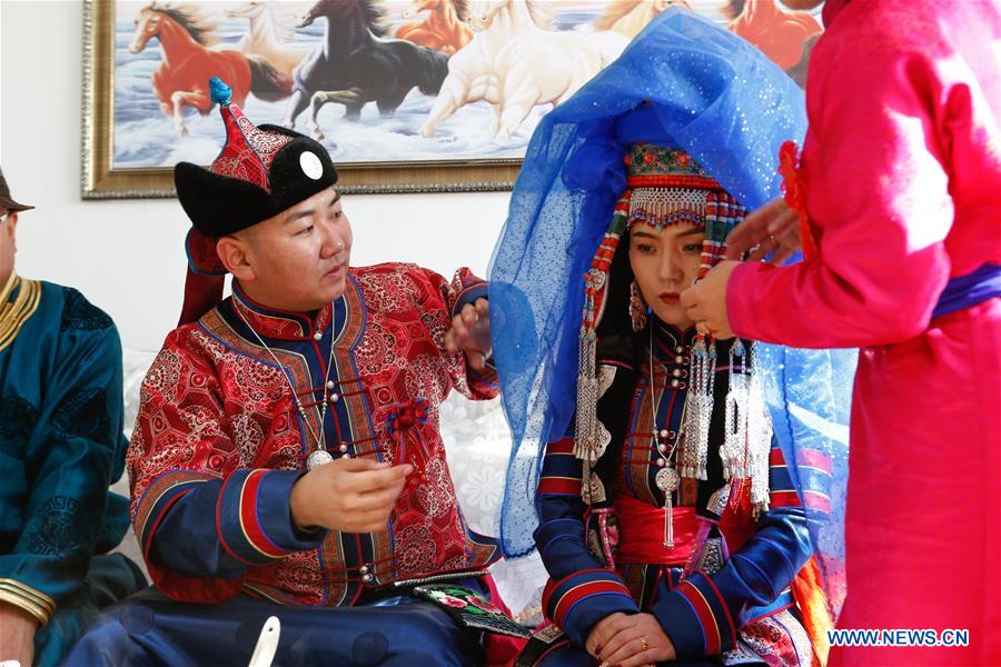 CHINA-INNER MONGOLIA-ORDOS-WEDDING (CN)