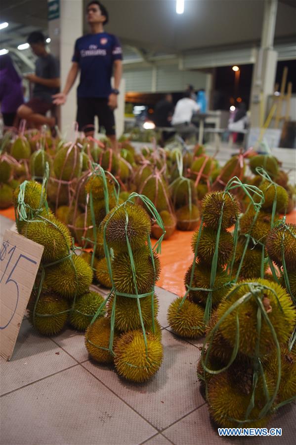 BRUNEI-BANDAR SERI BEGAWAN-DAILY LIFE