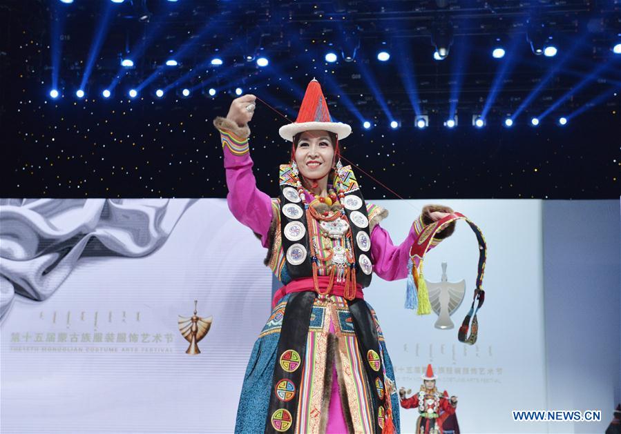 #CHINA-INNER MONGOLIA-HOHHOT-COSTUME FESTIVAL (CN)