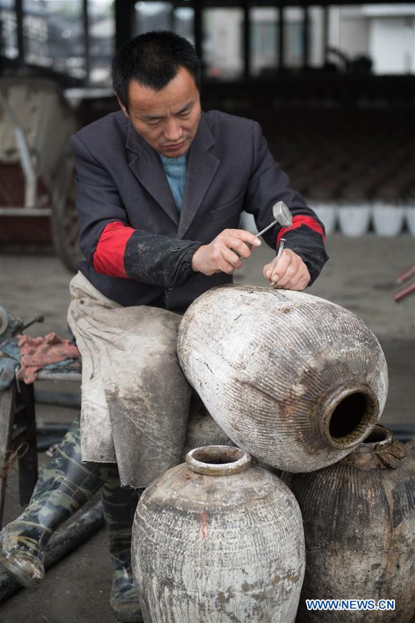 Traditional rice wine brewing seen in east China's Shaoxing Xinhua English.news.cn