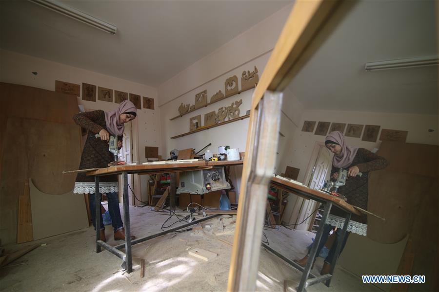 MIDEAST-GAZA-ART-WORK