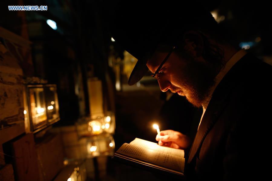 MIDEAST-JERUSALEM-HANUKKAH