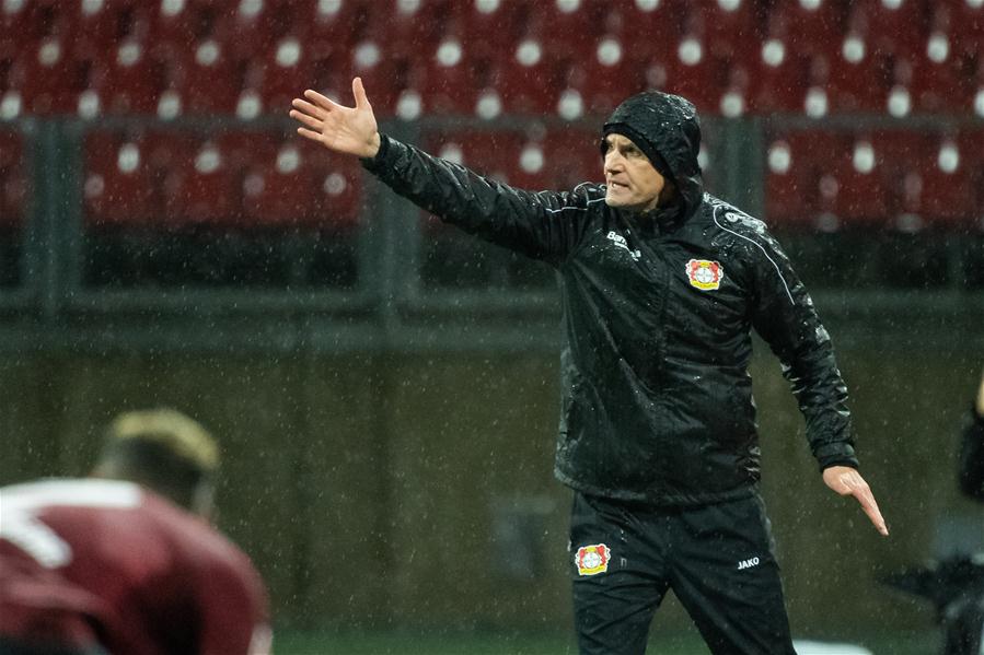 (SP)GERMANY-NUREMBERG-SOCCER-BUNDESLIGA-NUREMBERG VS LEVERKUSEN