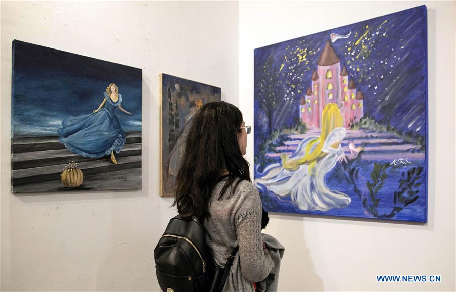 GREECE-ATHENS-CINDERELLA-ART