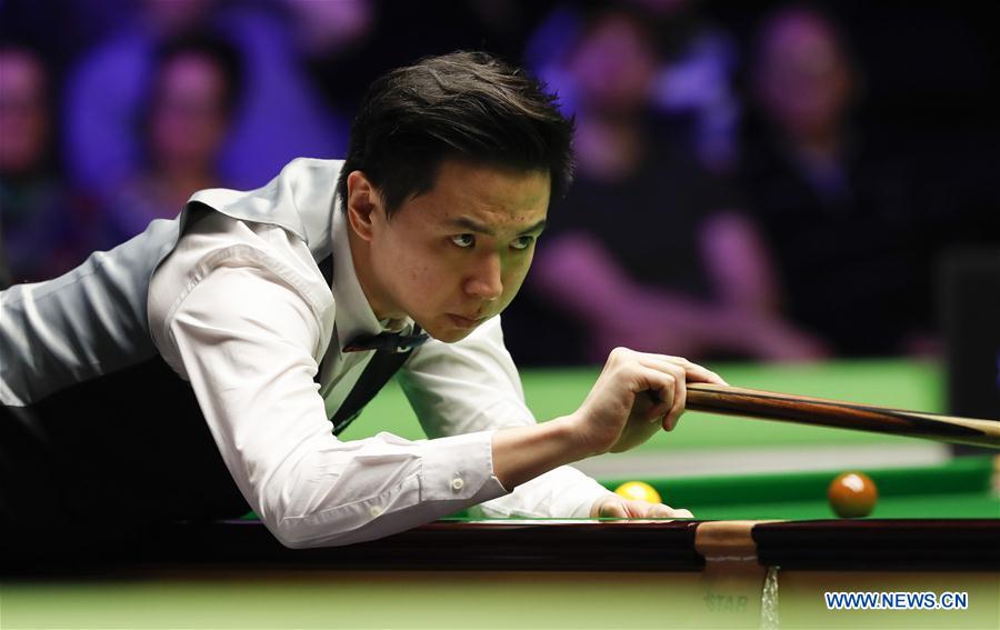 (SP) BRITAIN-YORK-SNOOKER-UK CHAMPIONSHIP-DING VS XIAO