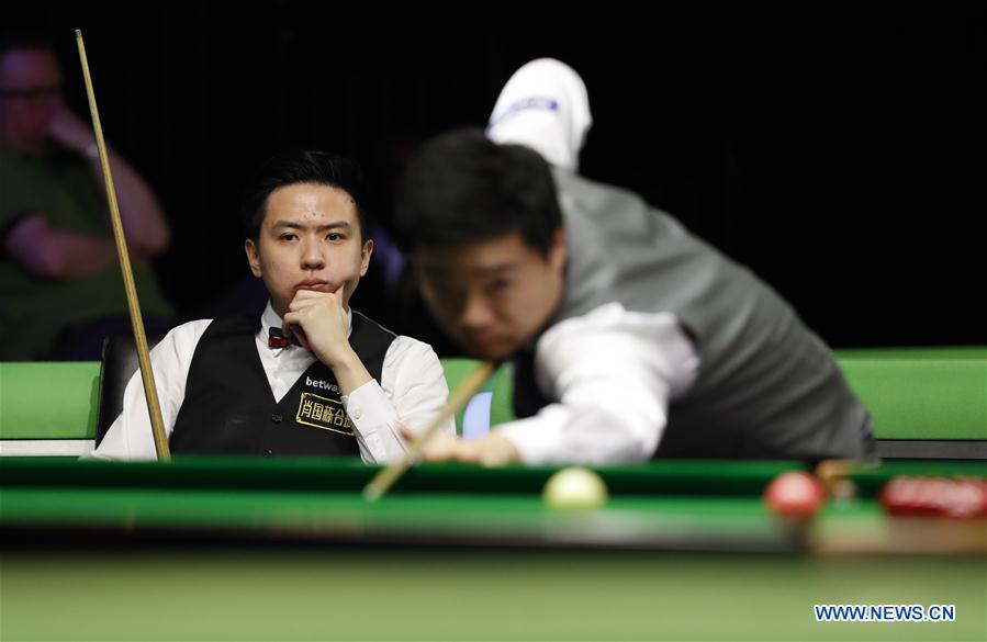 (SP) BRITAIN-YORK-SNOOKER-UK CHAMPIONSHIP-DING VS XIAO