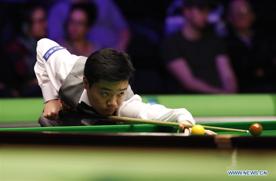 (SP) BRITAIN-YORK-SNOOKER-UK CHAMPIONSHIP-DING VS XIAO