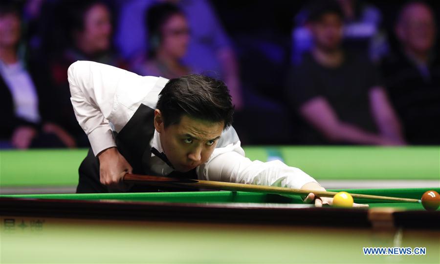 (SP) BRITAIN-YORK-SNOOKER-UK CHAMPIONSHIP-DING VS XIAO