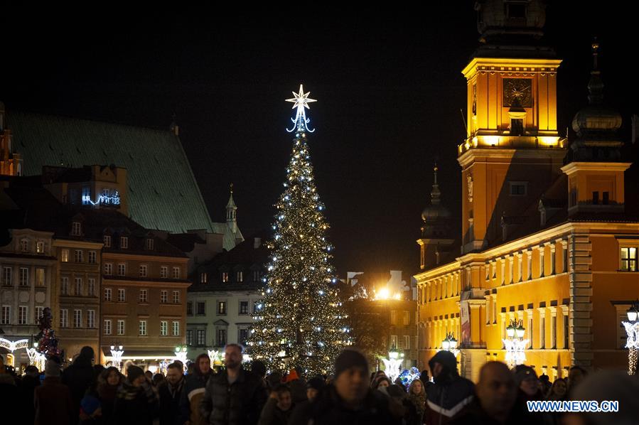 POLAND-WARSAW-CHRISTMAS LIGHTS