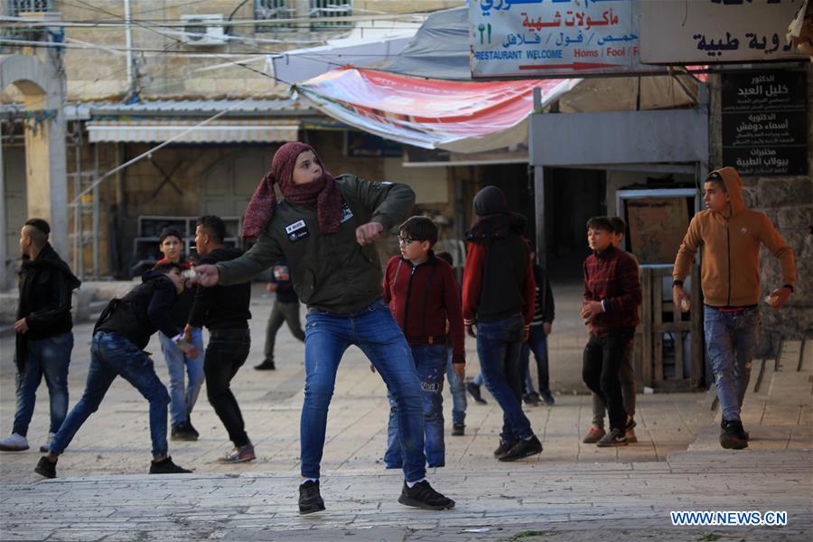 MIDEAST-HEBRON-CLASHES