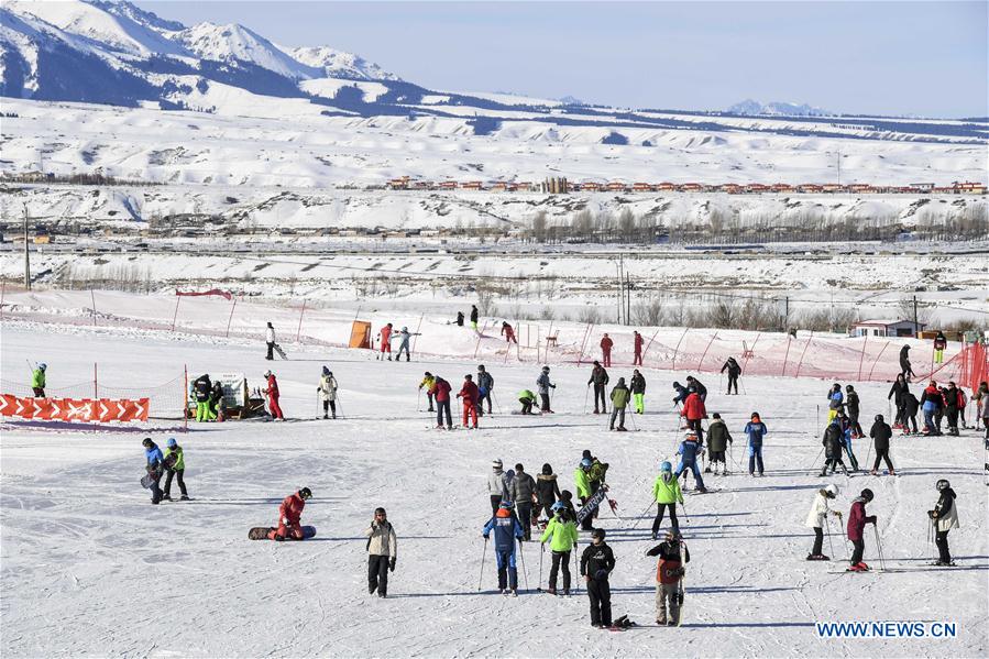 CHINA-XINJIANG-URUMQI-SKI (CN) 