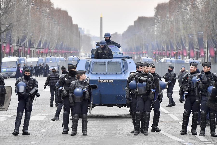Xinhua Headlines: "Yellow vest" movement points to a troubled France