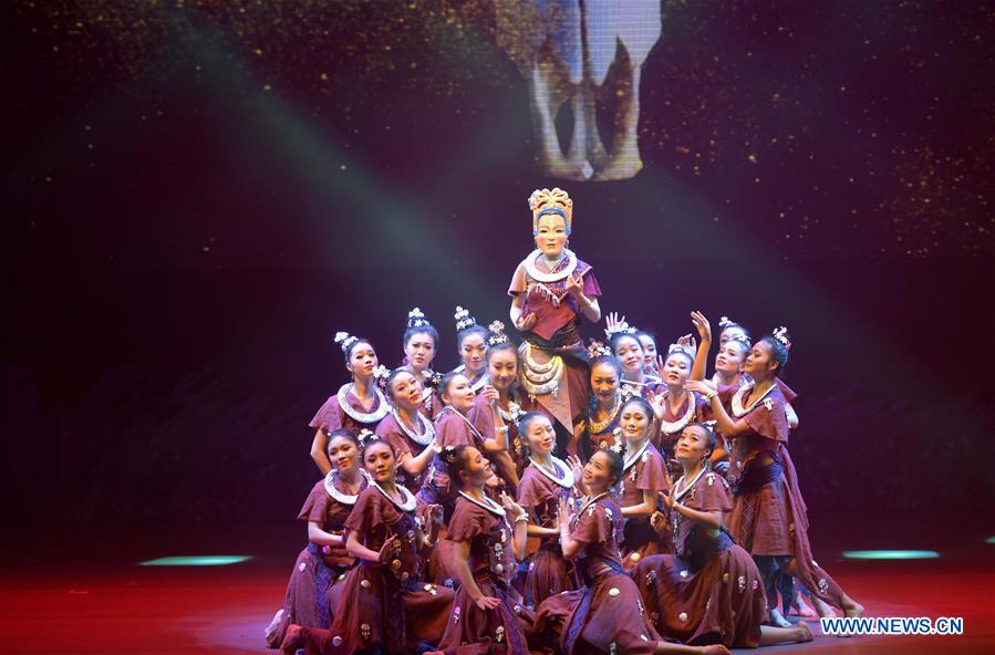 #CHINA-ENSHI-PERFORMANCE-ETHNIC CULTURE (CN) 