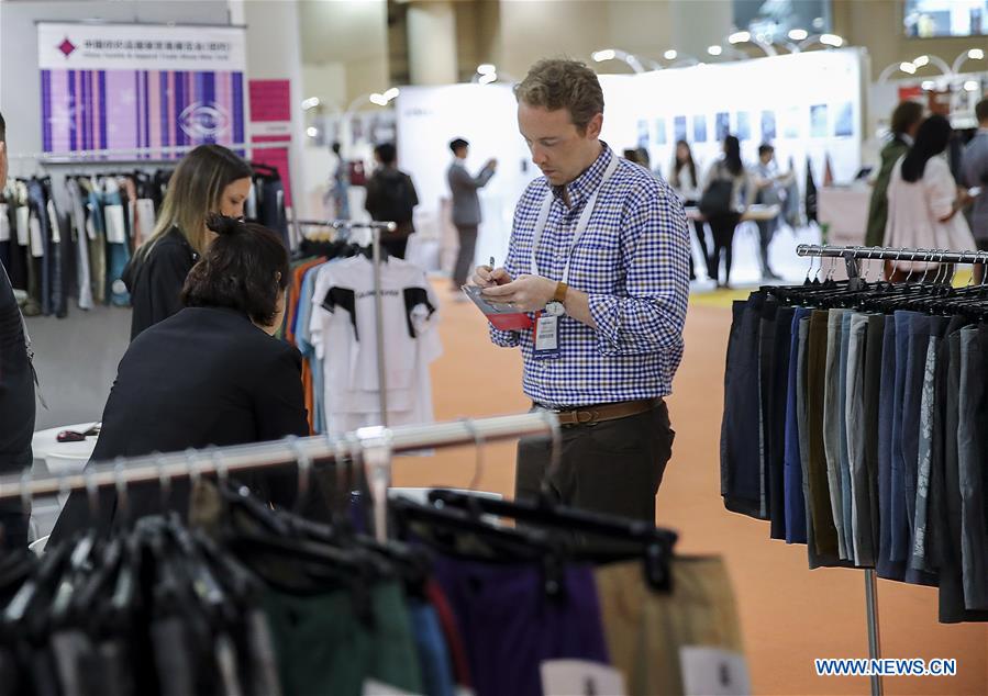 Xinhua Headlines: U.S. fashion firm struggles to deal with tariffs uncertainty