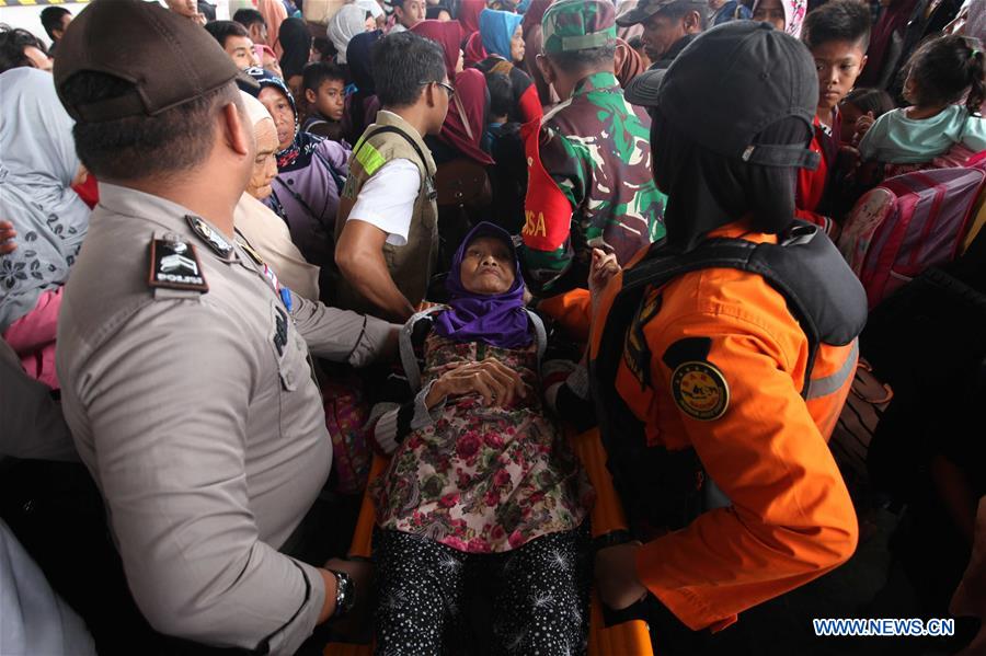 INDONESIA-LAMPUNG-TSUNAMI-AFTERMATH-EVACUATION