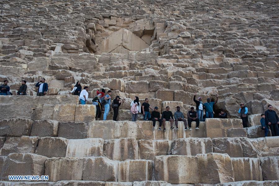 EGYPT-GIZA-PYRAMIDS-SPHINX-TOURISM