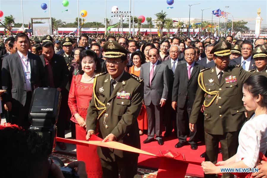 CAMBODIA-PHNOM PENH-END OF CIVIL WAR-COMMEMORATION