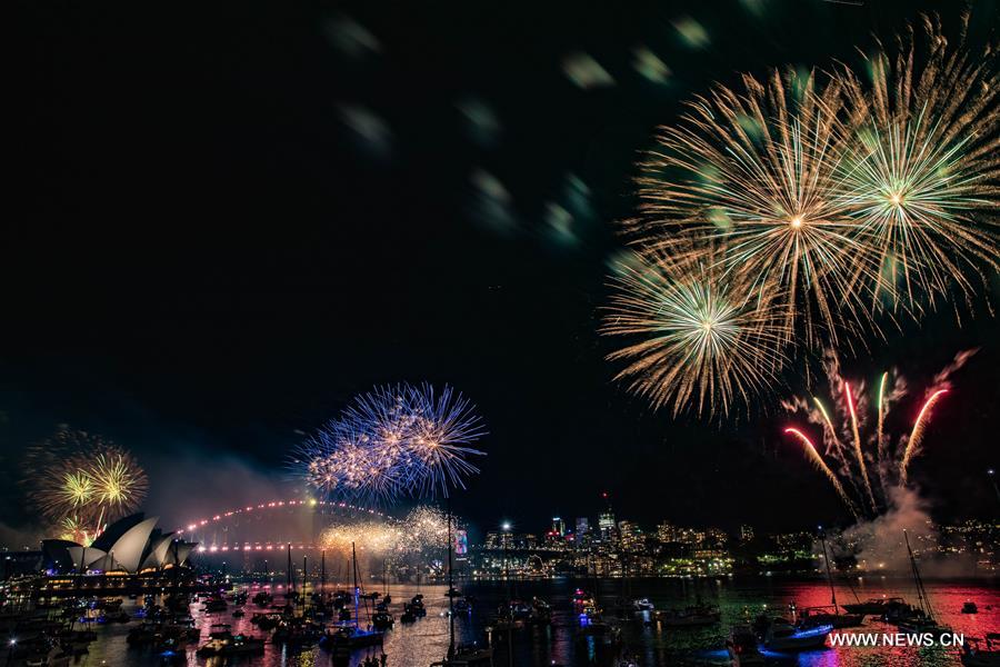AUSTRALIA-SYDNEY-NEW YEAR-FIREWORK