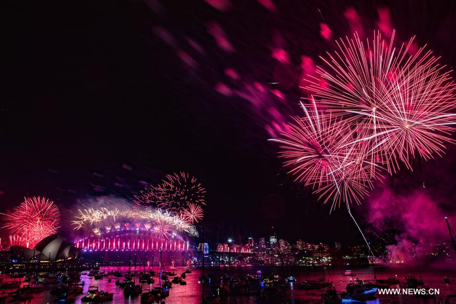 AUSTRALIA-SYDNEY-NEW YEAR-FIREWORK