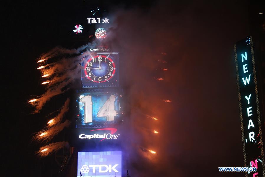  U.S.-NEW YORK-TIMES SQUARE-NEW YEAR CELEBRATION
