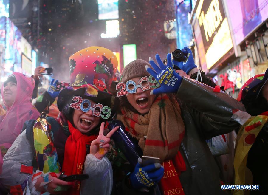  U.S.-NEW YORK-TIMES SQUARE-NEW YEAR CELEBRATION