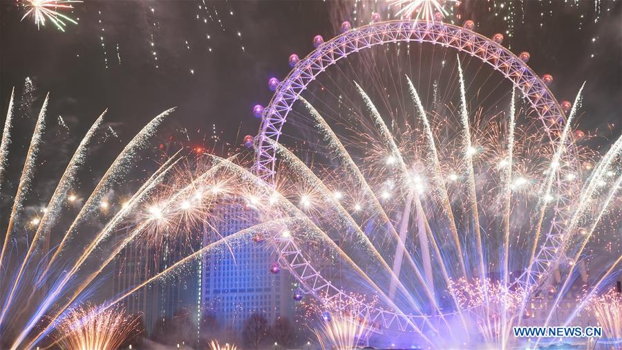 BRITAIN-LONDON-NEW YEAR-FIREWORKS