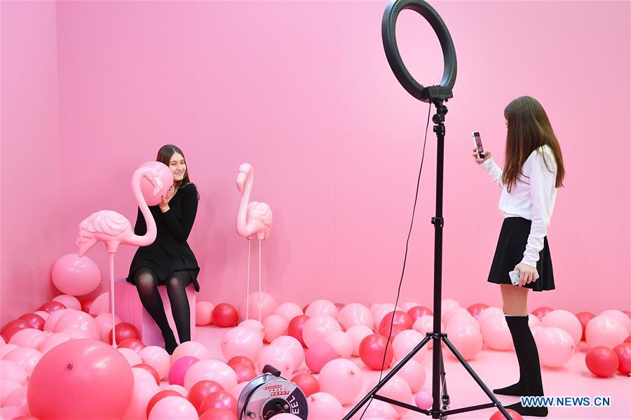 GERMANY-COLOGNE-MUSEUM-SELFIE