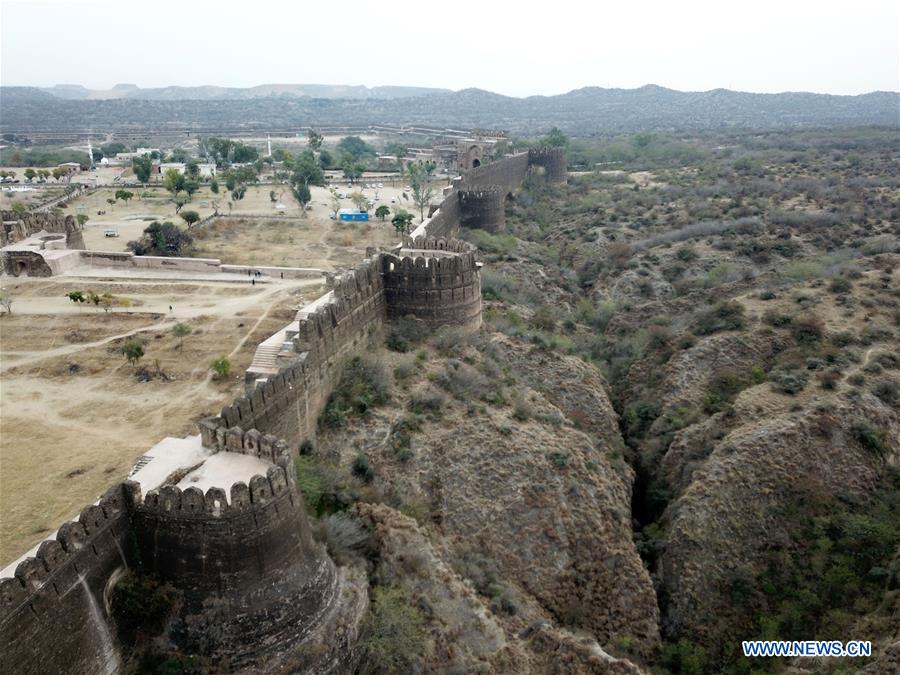 XINHUA PHOTOS OF THE DAY