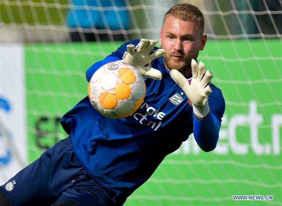 (SP)QATAR-DOHA-PSV EINDHOVEN-TRAINING SESSION