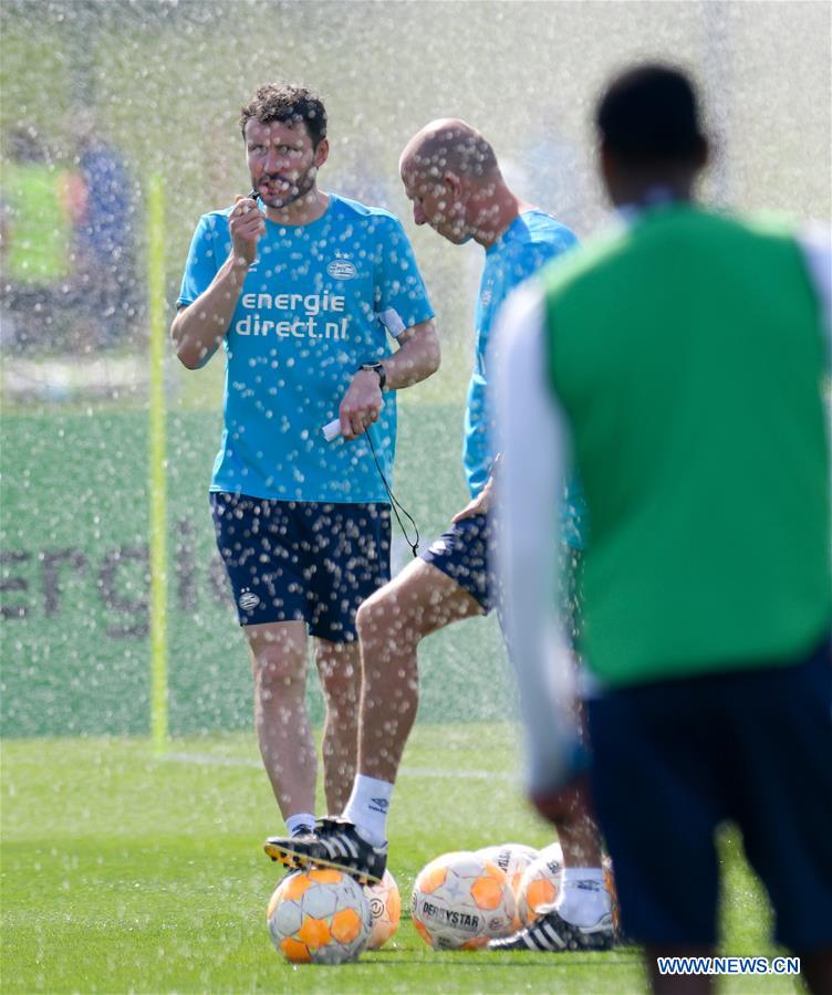 (SP)QATAR-DOHA-PSV EINDHOVEN-TRAINING SESSION