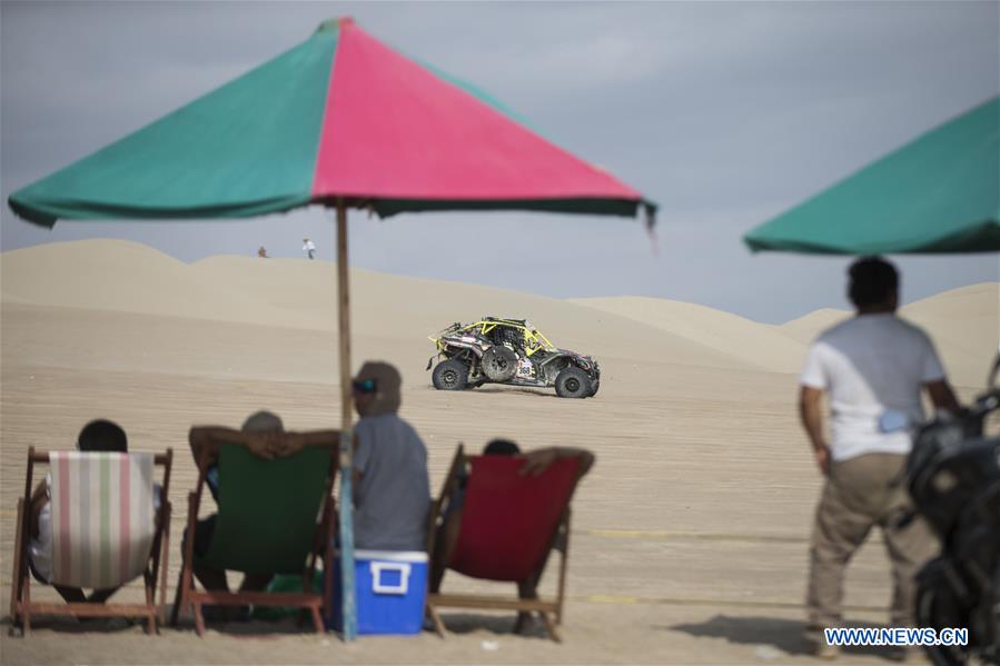 (SP)PERU-PISCO-DAKAR RALLY-STAGE 1