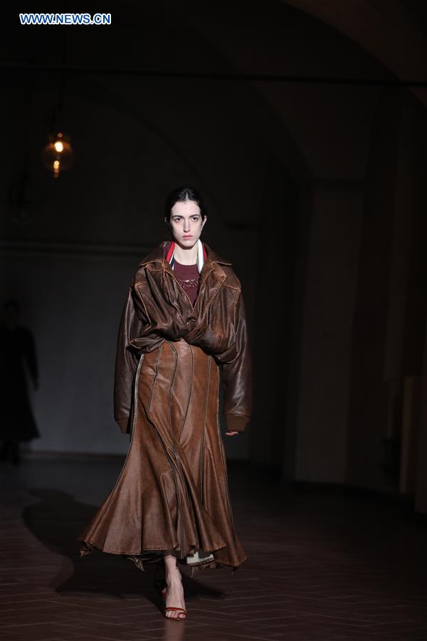 ITALY-FLORENCE-Y/PROJECT-FASHION SHOW