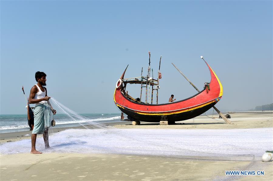 BANGLADESH-TEKNAF-FISHING-BOATS