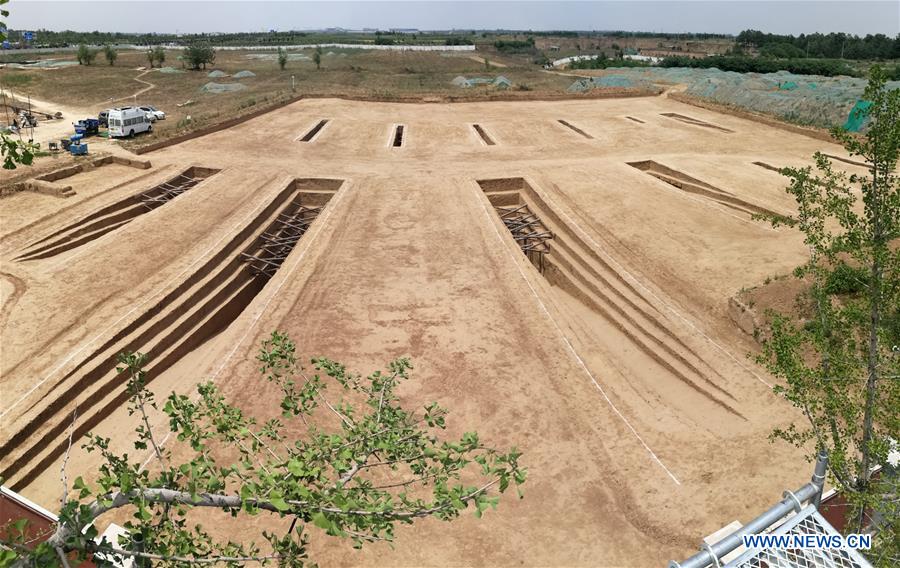 CHINA-SHAANXI-ANCIENT TOMB GROUP-UNEARTHED (CN)