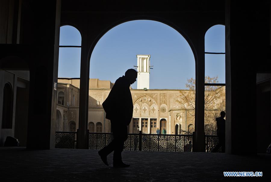 IRAN-KASHAN-LANDMARK-SCENERY