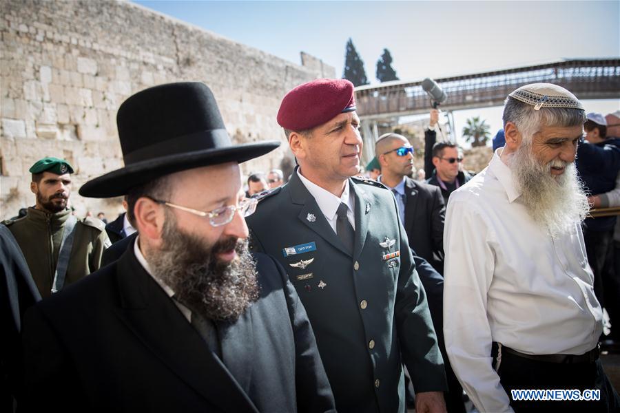 MIDEAST-JERUSALEM-WESTERN WALL-ISRAEL-IDF-CHIEF OF STAFF-VISIT