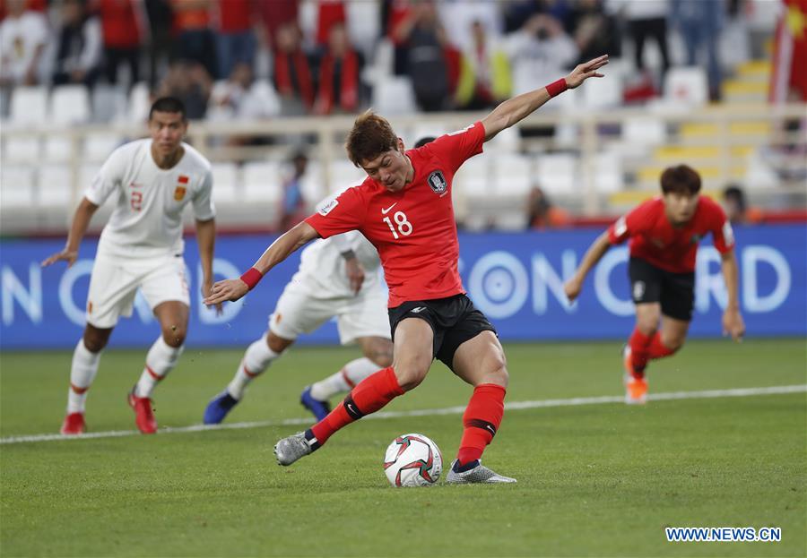 (SP)UAE-ABU DHABI-FOOTBALL-ASIAN CUP-CHN VS KOR